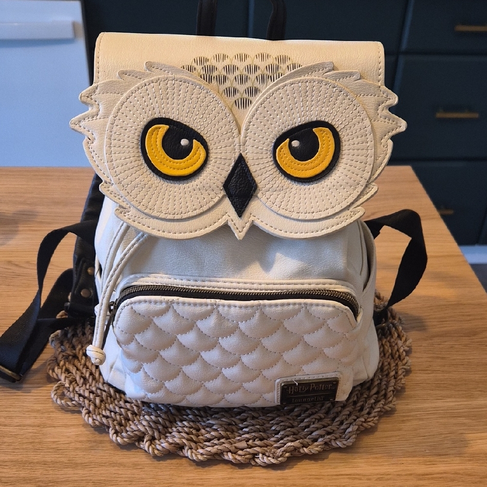 Cream Owl-Themed Women's Backpack Purse